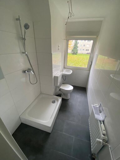 Wohnung zur Miete 369 € 2 Zimmer 40 m² EG Meister-Arenz-Straße 18 Huckingen Duisburg 47259