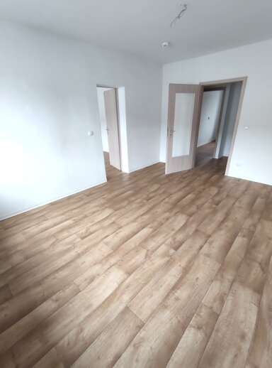 Wohnung zur Miete 336 € 2 Zimmer 48 m² 3. Geschoss Heinrich-Heine-Straße 20 Meiningen Meiningen 98617