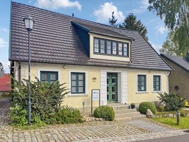 Einfamilienhaus zum Kauf 449.000 € 8 Zimmer 207,2 m² 749 m² Grundstück frei ab 01.01.2025 Bergen Bergen auf Rügen 18528