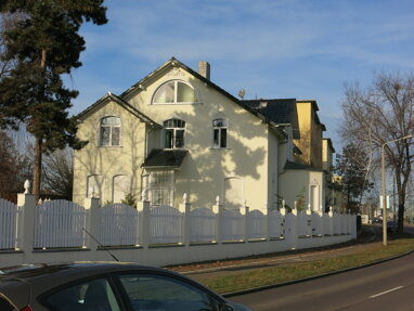 Mehrfamilienhaus zur Miete 2.799 € 11 Zimmer 278 m² 946 m² Grundstück Lutherplatz / Thüringer Bahnhof Halle 06112