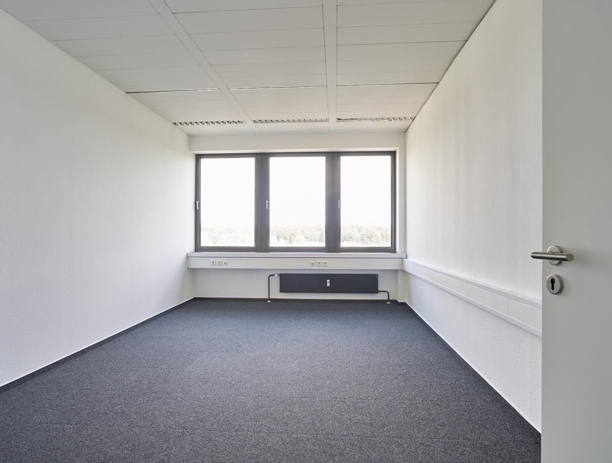 Bürofläche zur Miete 6,50 € 16,8 m²<br/>Bürofläche ab 16,8 m²<br/>Teilbarkeit Carl-Legien-Str. 15 Bieber Offenbach 63073