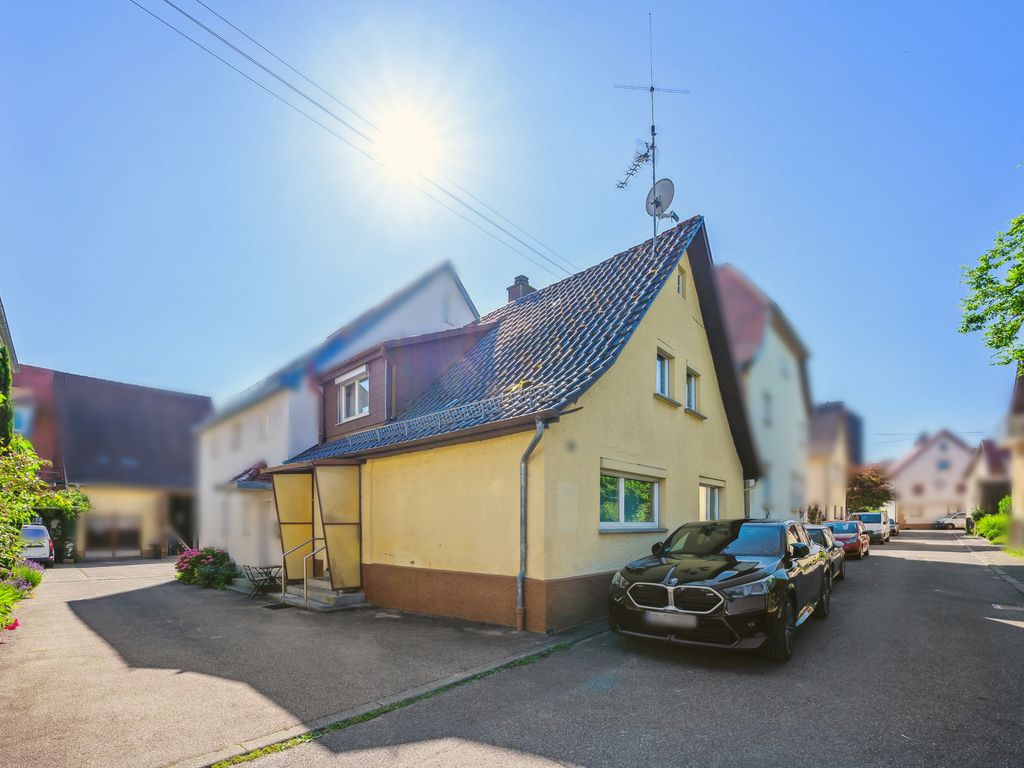 Doppelhaushälfte zum Kauf 330.000 € 4 Zimmer 92,2 m²<br/>Wohnfläche 497,5 m²<br/>Grundstück Alt-Horkheim Heilbronn 74081
