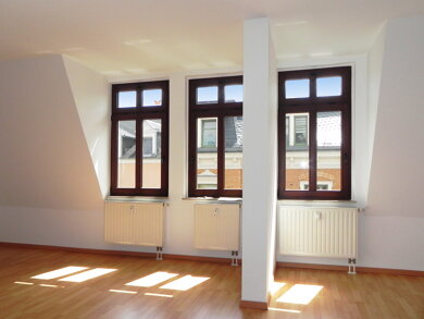 Wohnung zur Miete 495 € 3 Zimmer 107,6 m² 3. Geschoss Friedrich-Naumann-Straße 17 Greiz Greiz 07973