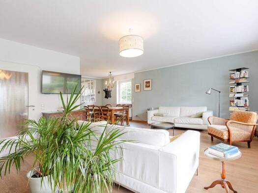 Reihenendhaus zum Kauf 1.050.000 € 7 Zimmer 160,1 m² 323 m² Grundstück Praunheim Frankfurt am Main 60488