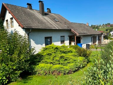 Einfamilienhaus zum Kauf 195.000 € 7 Zimmer 130 m² 1.144 m² Grundstück frei ab sofort Regen Regen 94209