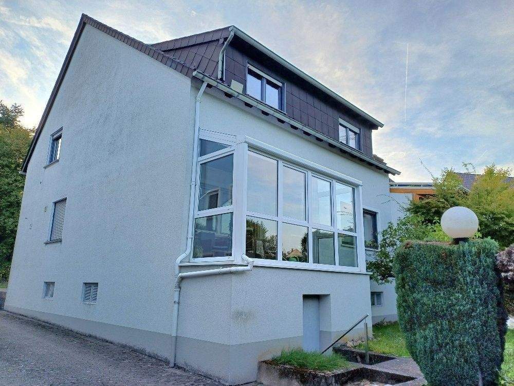 Einfamilienhaus in St. Ingbert SÜD, mit Wintergarten, Sauna, pflegeleichtem Garten, Autoabstellplätzen und Garage,St. Ingbert SÜD