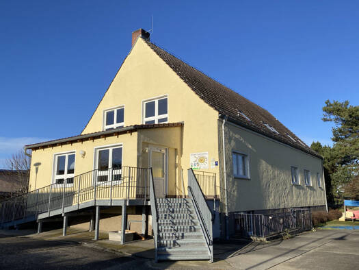 Sonstiges zum Kauf 285.000 € 1.450 m² Grundstück Prausitz 01594