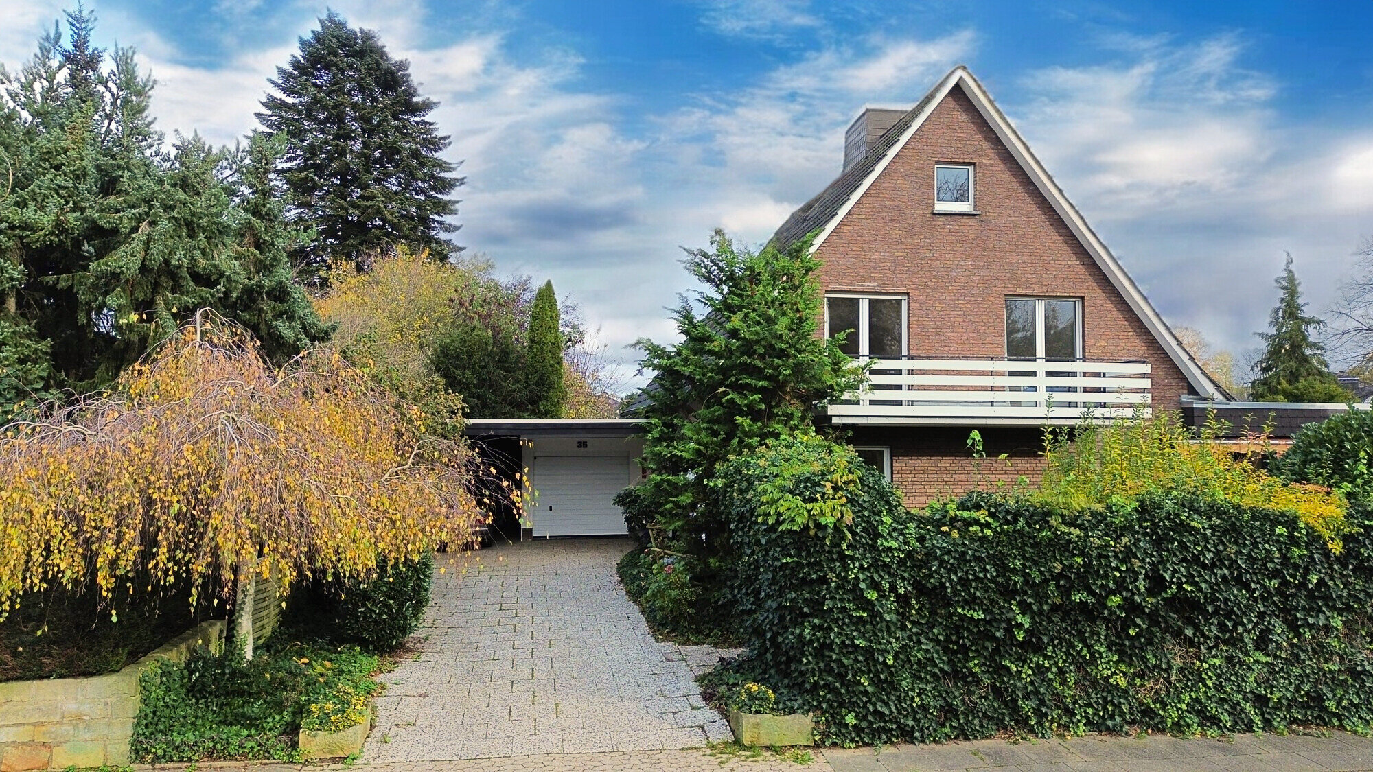 Mehrfamilienhaus zum Kauf 398.000 € 8,5 Zimmer 218 m²<br/>Wohnfläche 804 m²<br/>Grundstück Rodenbeck 4 Minden 32429