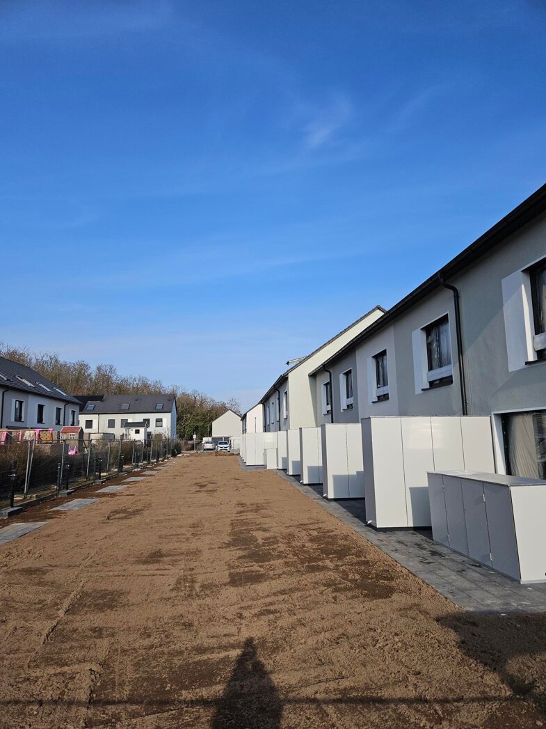 Reihenmittelhaus zum Kauf provisionsfrei 354.990 € 5 Zimmer 145 m² 328,2 m² Grundstück Hinter der Lokhalle 43 Alzey Alzey 55232