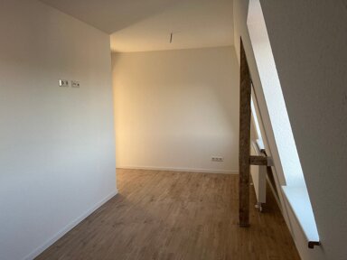 Wohnung zur Miete 690 € 4 Zimmer 80 m² frei ab 01.01.2025 Geschwenda 99331