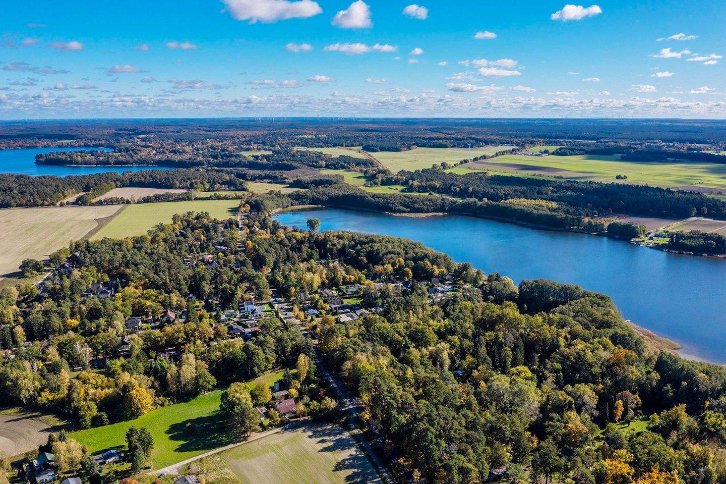 *** Sonniges Grundstück in Seenähe *** - viel Platz für Ihren individuellen Wohntraum