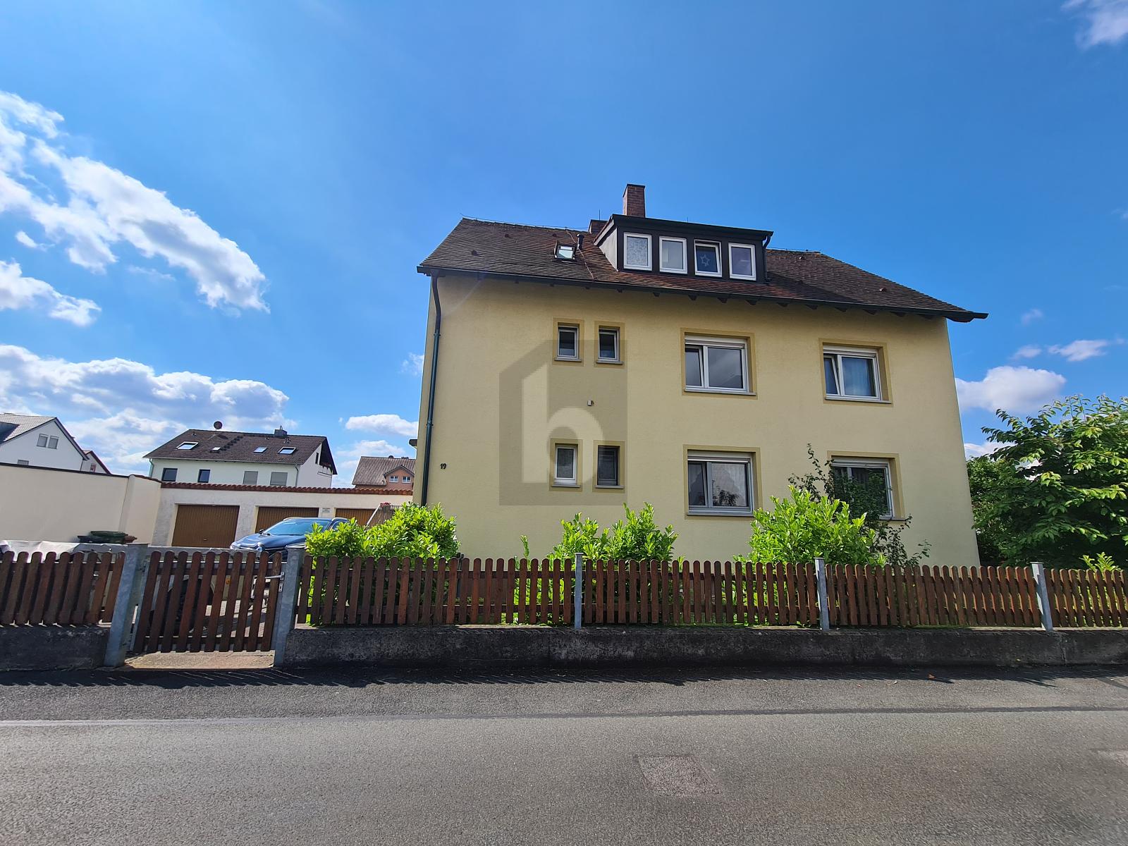 Mehrfamilienhaus zum Kauf 990.000 € 13 Zimmer 272 m²<br/>Wohnfläche 1.160 m²<br/>Grundstück Gundelsheim 96163
