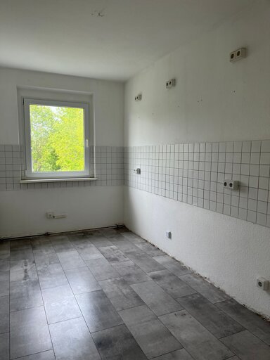 Wohnung zur Miete 602 € 4 Zimmer 86 m² 1. Geschoss frei ab sofort Olvenstedter Grund 4 Sternbogen Magdeburg 39130