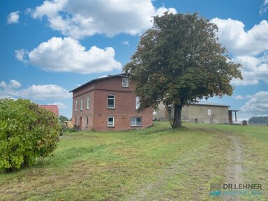 Mehrfamilienhaus zum Kauf 299.000 € 6,5 Zimmer 177,7 m² 17.695 m² Grundstück Tripkau Neuhaus / Tripkau 19273