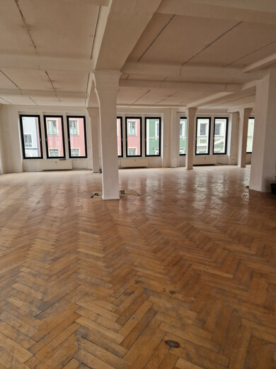 Büro-/Praxisfläche zur Miete provisionsfrei 1.290 € 1 Zimmer 286 m² Bürofläche Oberes Tor 5 Innenstadt Hof 95028