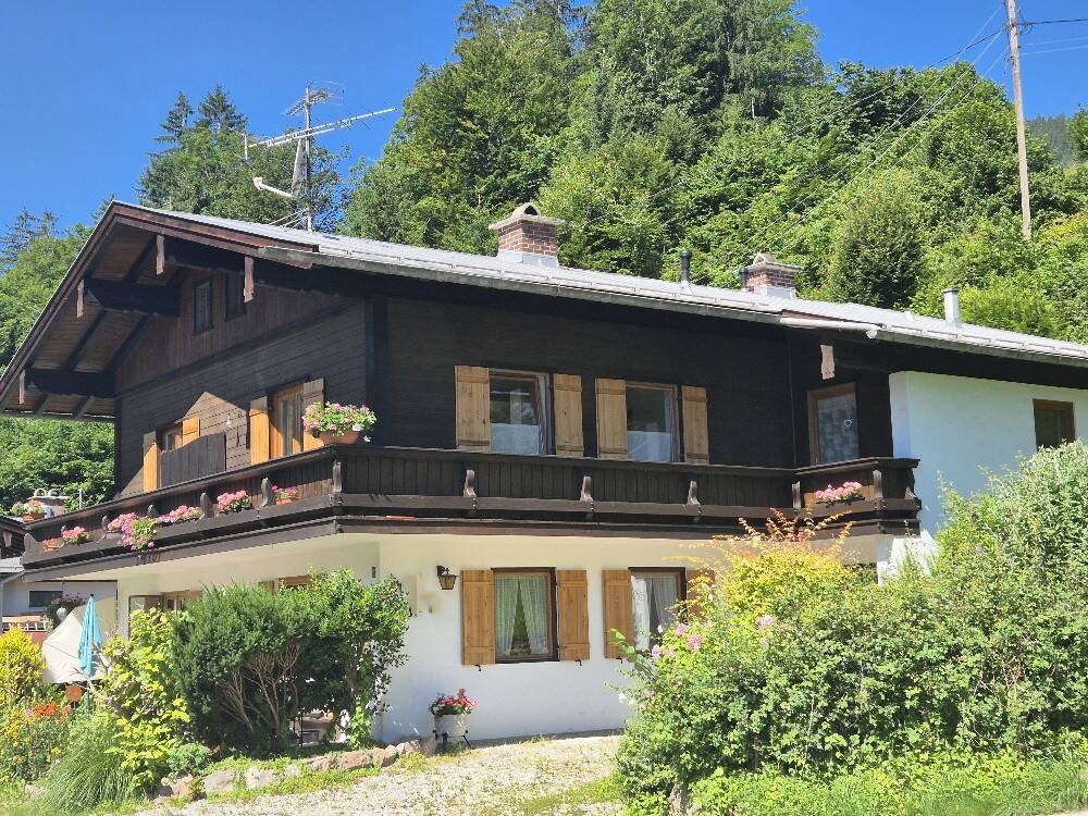 Immobilie in Berchtesgaden - Gemütliches Einfamilienhaus in sonniger Aussichtslage Bischofswiesens... - Bild 1