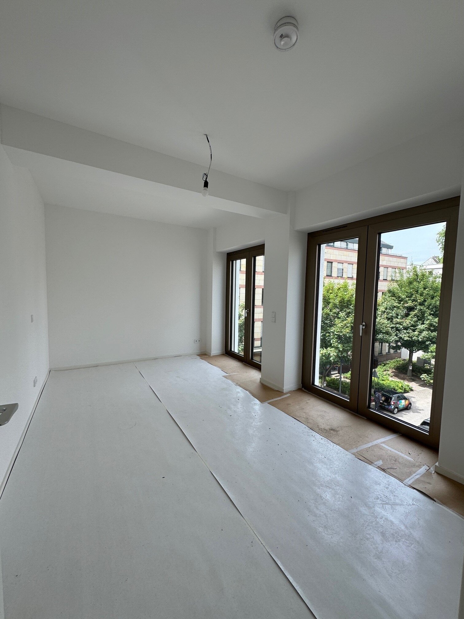 Wohnung zur Miete 2.270 € 4 Zimmer 99 m²<br/>Wohnfläche 01.08.2024<br/>Verfügbarkeit Aexanderstraße 61 Rödelheim Frankfurt am Main 60489