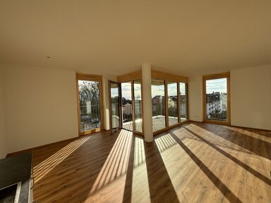 Wohnung zur Miete 1.427 € 3 Zimmer 95 m² 3. Geschoss frei ab sofort Friedrichshafen - Ost 1 Friedrichshafen 88046