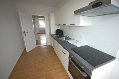 Wohnung zur Miete 850 € 4 Zimmer 100 m² 3. Geschoss Heppens Wilhelmshaven 26384