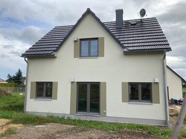 Haus zum Kauf provisionsfrei 463.900 € 6 Zimmer 138 m² 860 m² Grundstück Umgehungsstraße Wilsdruff Wilsdruff 01723