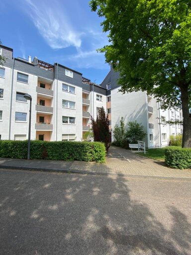 Wohnung zur Miete nur mit Wohnberechtigungsschein 266 € 1,5 Zimmer 41 m² 1. Geschoss Bugenhagenstraße 53 Höhenhaus Köln 51061