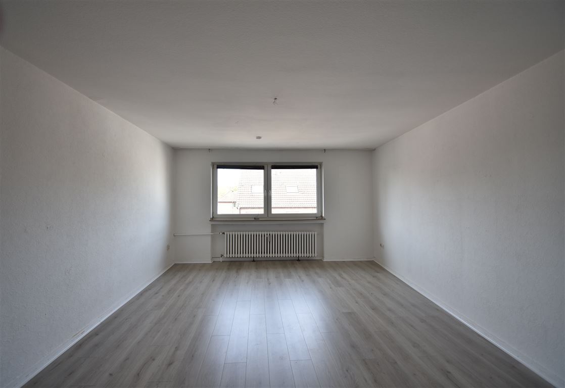 Wohnung zur Miete 715 € 3 Zimmer 74,9 m²<br/>Wohnfläche 3. Stock<br/>Geschoss Ab sofort<br/>Verfügbarkeit Robert-Koch-Straße 32 Sterkrade - Mitte Oberhausen 46145