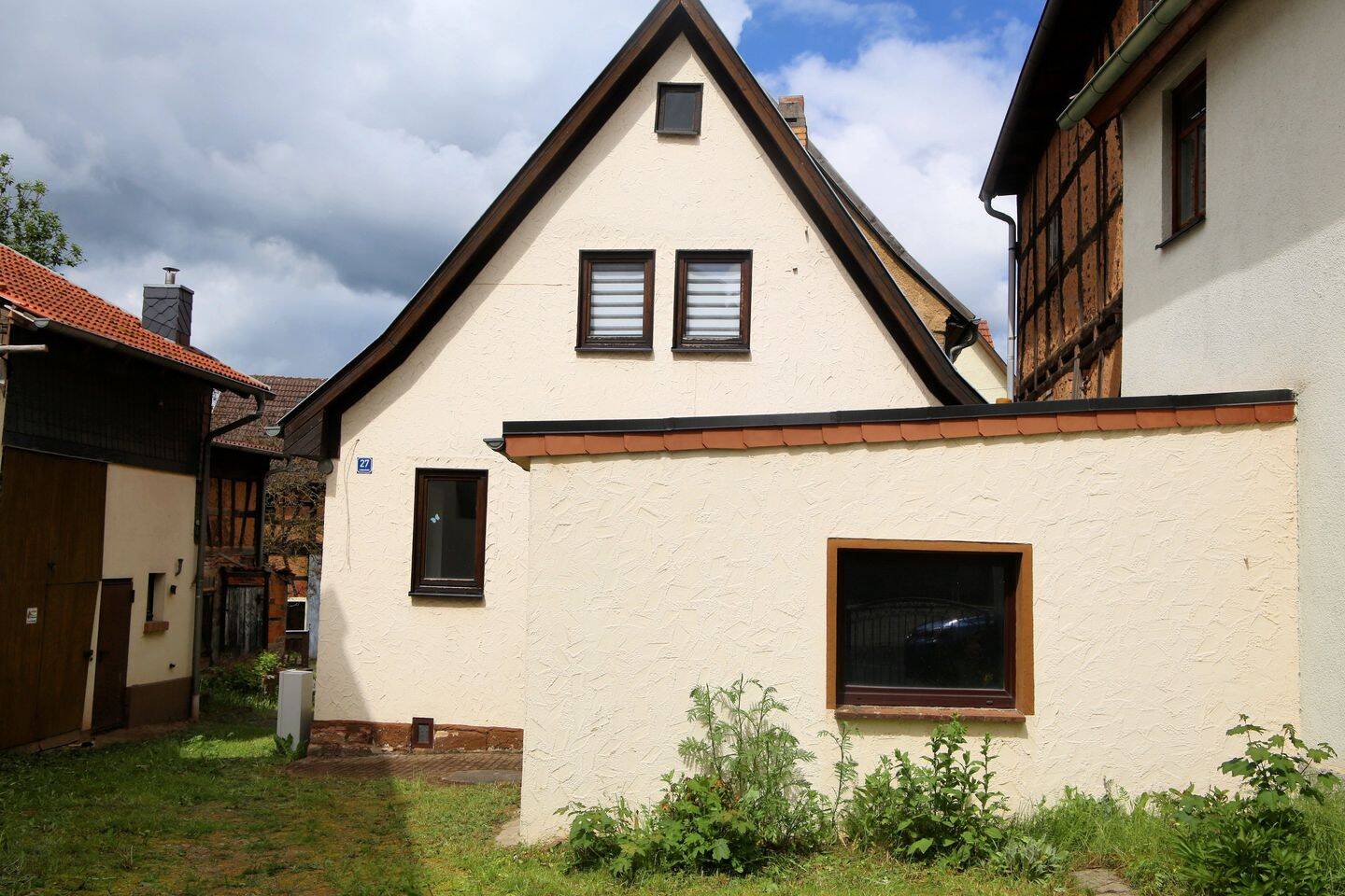 kleines bezugsfertiges Haus mit Nebengebäuden in 98590 Schwallungen Meinigen Eisenach Thüringen Rhön