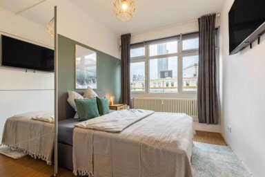 Wohnung zur Miete Wohnen auf Zeit 720 € 6 Zimmer 12 m² frei ab 04.12.2024 Am Hauptbahnhof Bahnhofsviertel Frankfurt am Main 60329