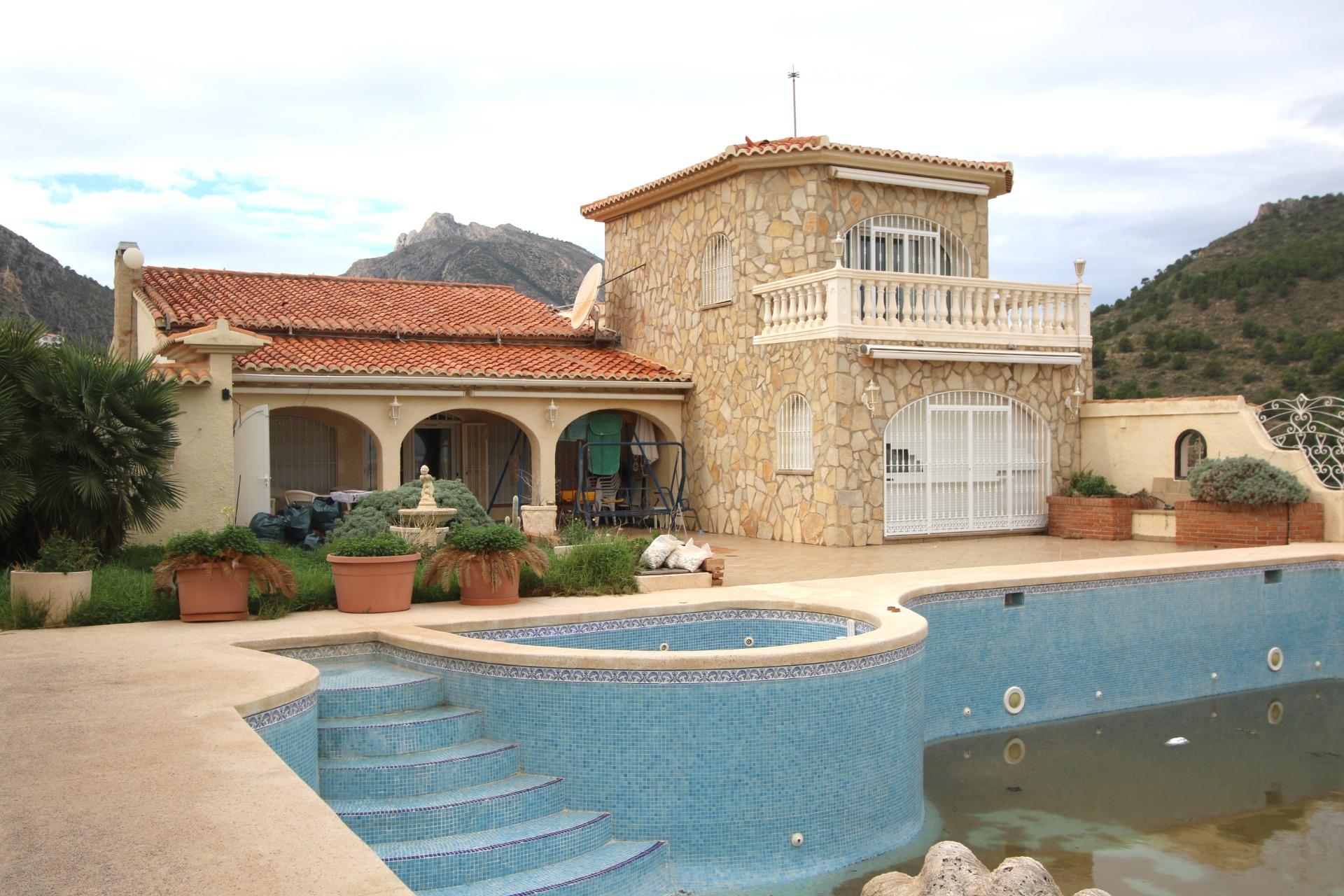 Villa zum Kauf 1.200.000 € 609 m²<br/>Wohnfläche 3.102 m²<br/>Grundstück Calpe 03710