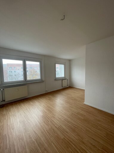 Immobilie zum Kauf 129.280 € 2 Zimmer 64,6 m² Grünau - Mitte Leipzig 04209