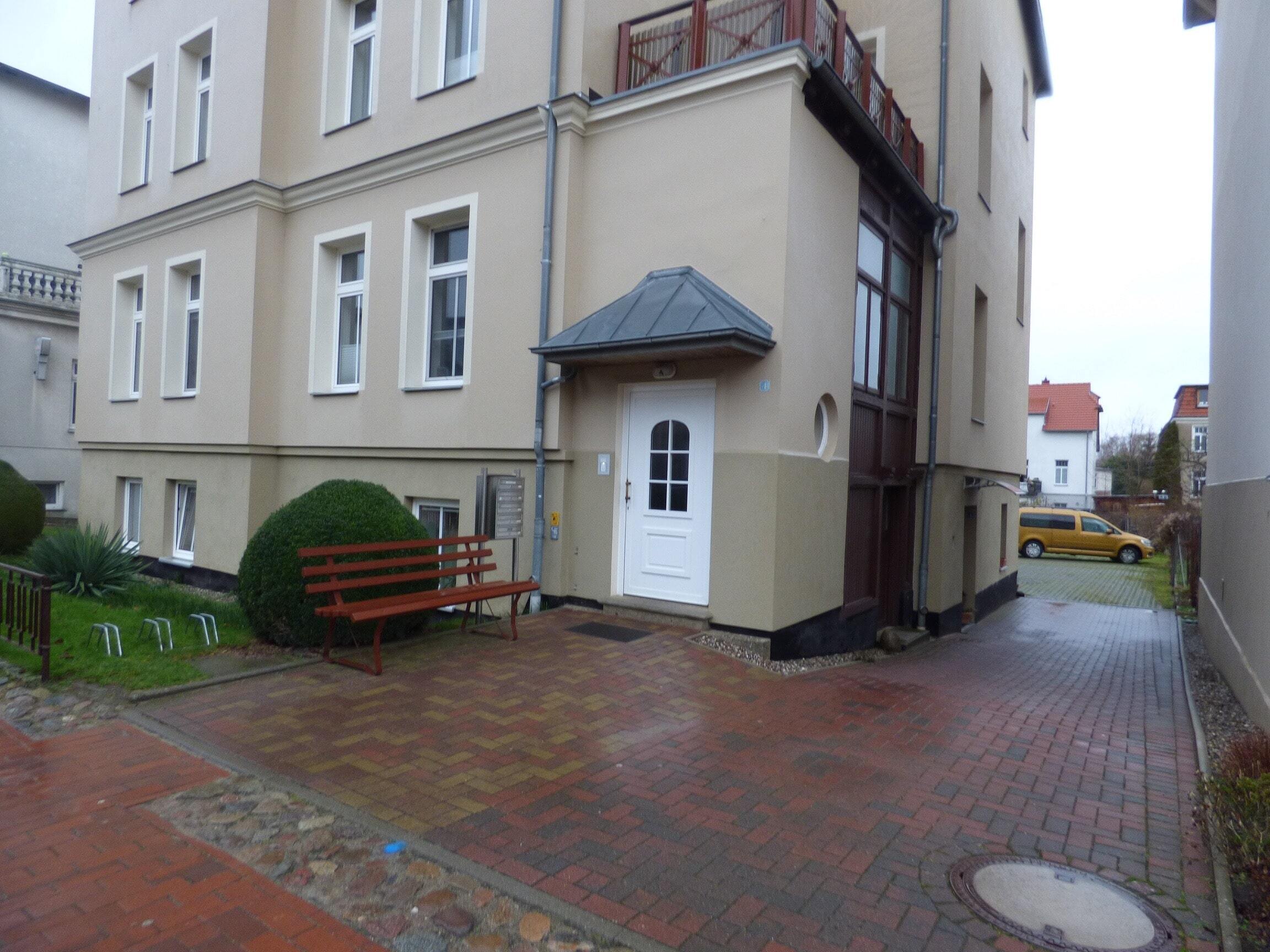 Mehrfamilienhaus zum Kauf provisionsfrei 1.165.500 € 10 Zimmer 480 m²<br/>Wohnfläche 879 m²<br/>Grundstück Lessingstraße 4 Bad Doberan Bad Doberan 18209