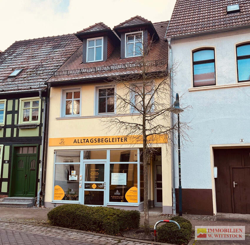 Haus zum Kauf 105.000 € 146 m²<br/>Wohnfläche 102 m²<br/>Grundstück Pritzwalk Pritzwalk 16928