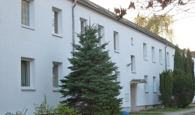 Wohnung zur Miete 230 € 2 Zimmer 39 m² 2. Geschoss frei ab sofort Merseburger Straße 11 Lunstädt Braunsbedra 06242