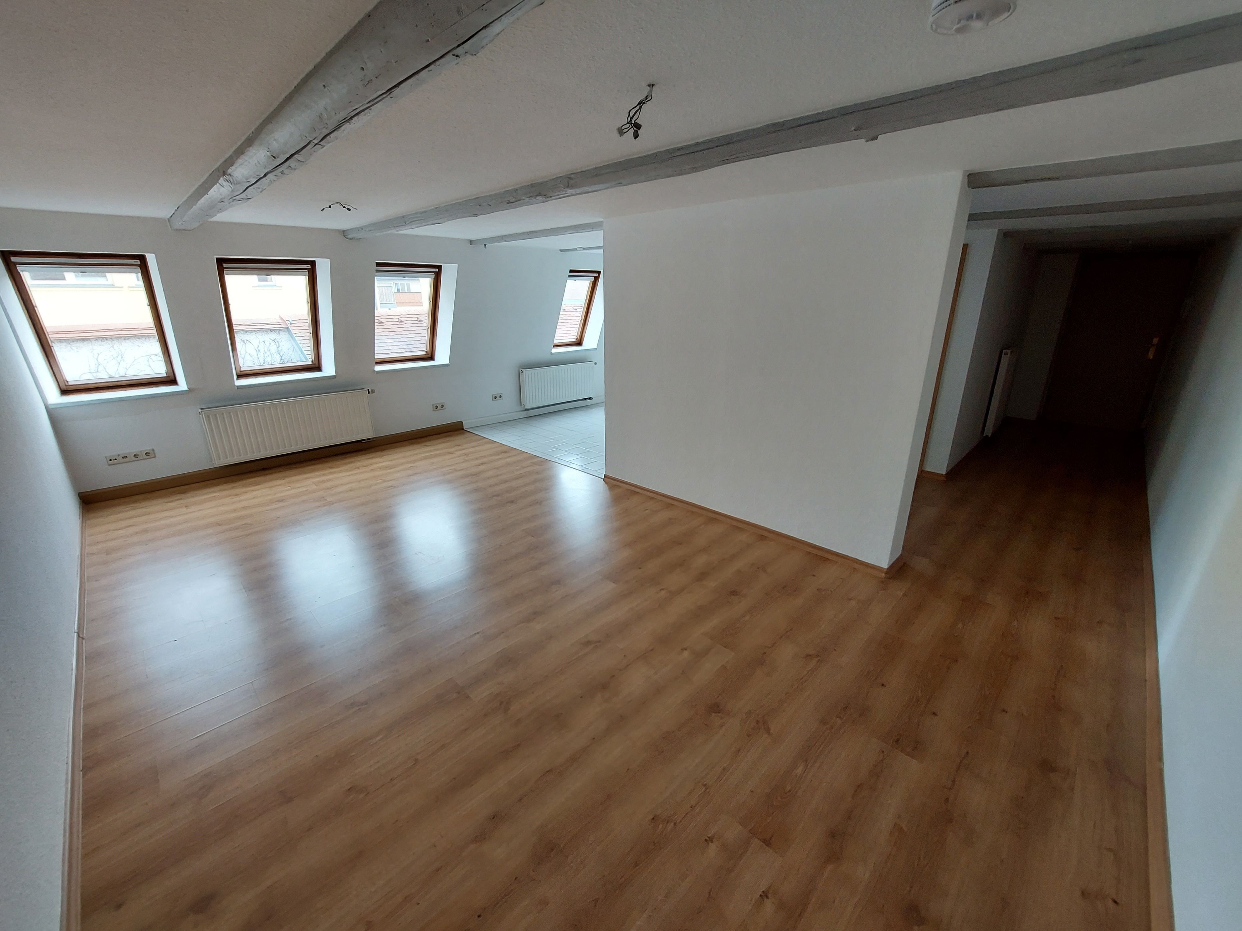 Wohnung zur Miete 357 € 2 Zimmer 65 m²<br/>Wohnfläche 2.<br/>Geschoss ab sofort<br/>Verfügbarkeit Döbeln Döbeln 04720