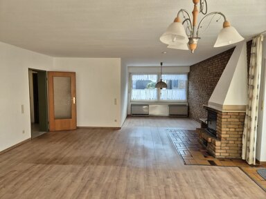 Wohnung zur Miete 700 € 4 Zimmer 120 m² frei ab sofort Platanenstraße 3 Vluyn Neukirchen-Vluyn 47506