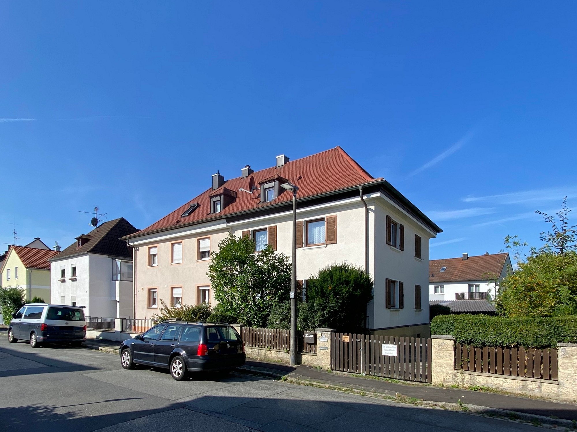 Doppelhaushälfte zum Kauf 399.000 € 6 Zimmer 127 m²<br/>Wohnfläche 375 m²<br/>Grundstück ab sofort<br/>Verfügbarkeit Fischbach Nürnberg 90475