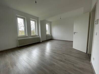 Wohnung zur Miete 429 € 3 Zimmer 80 m² 1. Geschoss Salzastraße 93 Fedderwardergroden Wilhelmshaven 26388