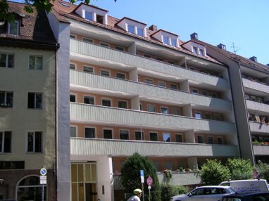Wohnung zur Miete 1.075 € 3 Zimmer 88 m² 2. Geschoss frei ab 01.10.2024 Maxplatz 34 Altstadt / St. Sebald Nürnberg 90403