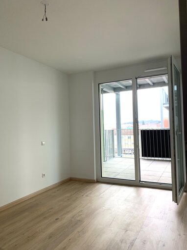 Wohnung zur Miete 770 € 2 Zimmer 57 m² 4. Geschoss Hegau - Gymnasium 5 Singen (Hohentwiel) 78224