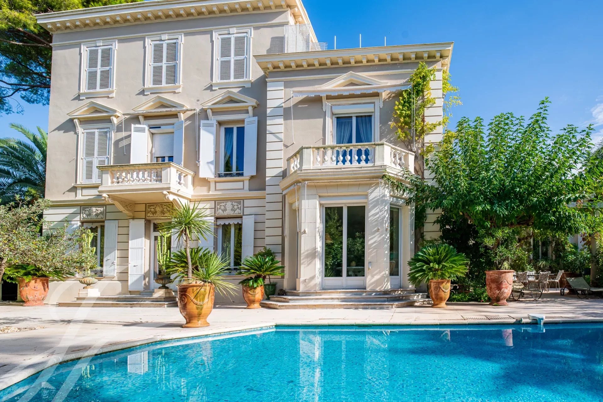 Einfamilienhaus zum Kauf Provisionsfrei 4.490.000 € 10 Zimmer 460,1 m²<br/>Wohnfläche 1.628 m²<br/>Grundstück Font de Veyre Cannes 06400