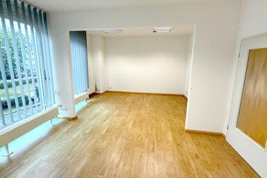 Bürofläche zur Miete 5,90 € 5 Zimmer 95 m² Bürofläche Sorge 44 Altstadt Gera 07545