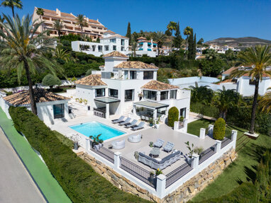 Villa zum Kauf 3.150.000 € 6 Zimmer 239 m² 962 m² Grundstück Nueva Andalucia 29660