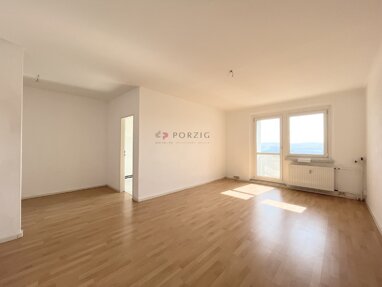 Wohnung zur Miete 275 € 2 Zimmer 55 m² 6. Geschoss Marie-Tilch-Straße 15 Hutholz 645 Chemnitz 09123
