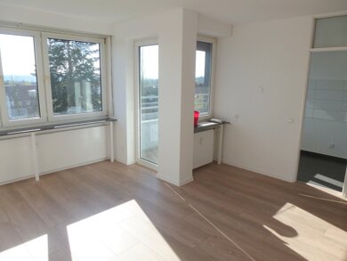 Wohnung zur Miete 450 € 2 Zimmer 54 m² 4. Geschoss frei ab 01.06.2025 Malstatt Saarbrücken 66113