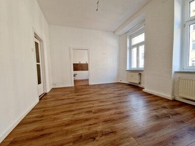 Wohnung zur Miete 235 € 2 Zimmer 40 m² 1. Geschoss Wittenberger Str. 1 Bernsdorf 420 Chemnitz / Bernsdorf 09126