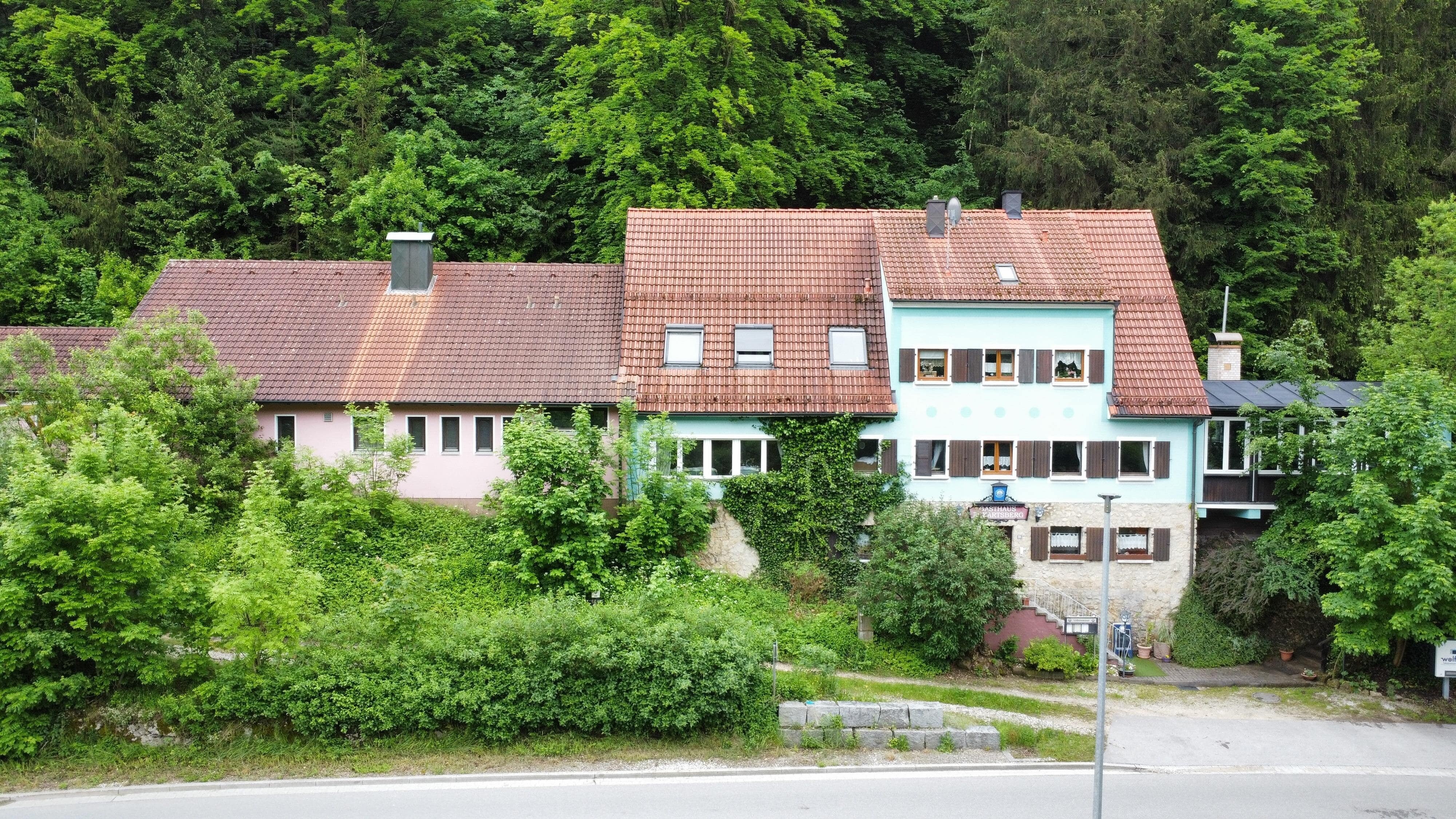 Mehrfamilienhaus zum Kauf 595.000 € 6 Zimmer 140 m²<br/>Wohnfläche 1.220 m²<br/>Grundstück Velden Velden 91235
