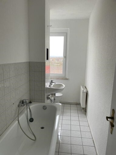 Wohnung zur Miete 420 € 58 m² 2. Geschoss Am Bahnhof 38a Heldrungen Heldrungen 06577