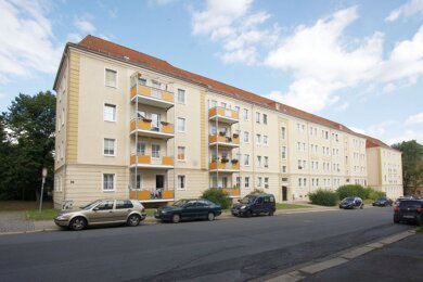 Wohnung zur Miete 298 € 3 Zimmer 63,6 m² EG Pestalozzistraße 44 Westend Plauen 08523