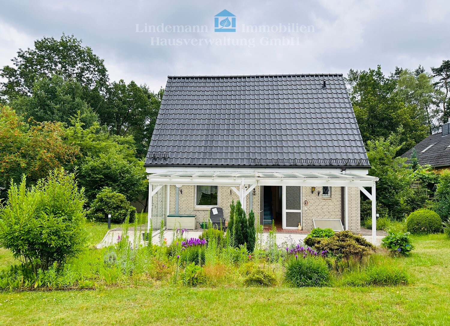 Haus mit einmaligem Grundstück im Hamburger Speckgürtel