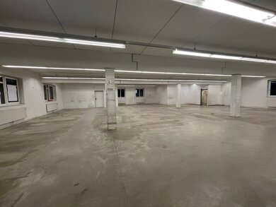 Lagerhalle zur Miete 11,50 € 275 m² Lagerfläche St. Gertrud Lübeck 23566